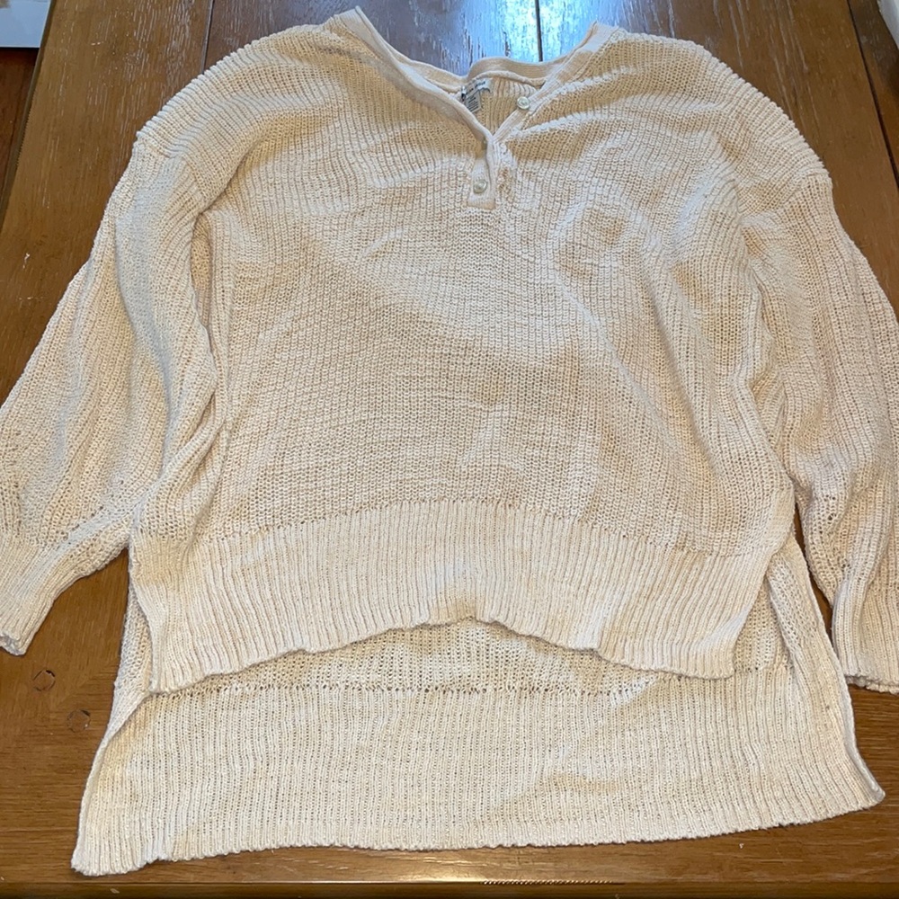 AE Cream Henley style oversized sweater. Size: XS
